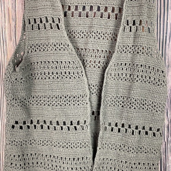 North River Outfitters Gray Knit Vest- Size Medium - Picture 3 of 9